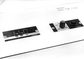 Komax Speed-Control - verschiedenfarbige Lämpchen warnen, wenn die Geschwindigkeit überschritten wird