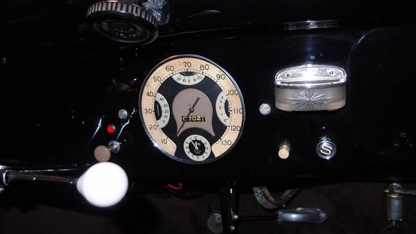 Kombinstrument - Rosengart-Museum in Bedburg-Rath