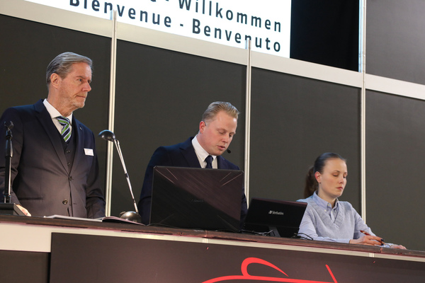 Konzentration ist angesagt - Oldtimer Galerie Gstaad Versteigerung am 29. Dezember 2024