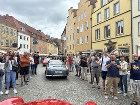 Korso zum VW-Karmann Werk – 70 Jahre VW Karmann-Ghia Korso zum VW-Karmann Werk – 70 Jahre VW Karmann-Ghia