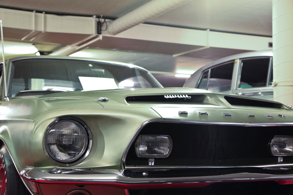 Powerful front end of the Shelby G.T. 350 - Auction of the classic car gallery at the Dolder Grand Hotel 2017