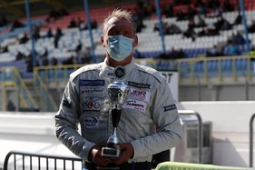 Kris Nissen, Meister