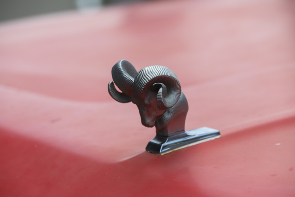 Kühlerfigur auf einem Chevrolet - Old Wheels Biel-Bienne 2025
