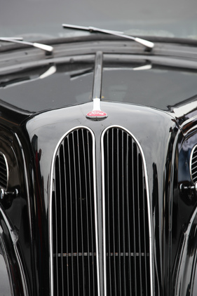 Kühlergrill des Ford Anglia E494A, gebaut anfangs der Fünfzigerjahre - OSMT Zug September 2015