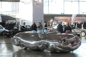 Kunst oder Automobil, oder keines von beidem? - Retro Classics Stuttgart 2020
