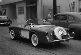 Kurtis 500 M (1955) - in kleiner Serie gebauter Sportwagen mit Kunststoff-Karosserie und Cadillac-Motor