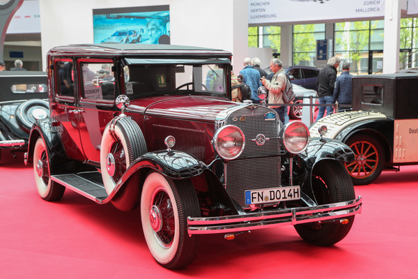 LaSalle 340 Sedan (1930) - präsentiert vom Dornier-Museum auf dem Stand der Motorworld Group - Motorworld Classics Bodensee 2022