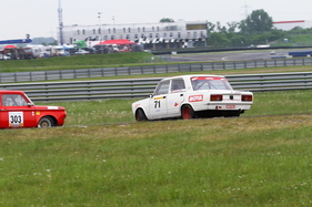 Lada 2106 (1986) - am Kampf der Zwerge beim Preis der Stadt Magdeburg Oschersleben 2018 Lada 2106 (1986) - am Kampf der Zwerge beim Preis der Stadt Magdeburg Oschersleben 2018