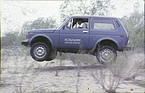Image: Lada Niva 4x4 (1977) - dynamic on the road