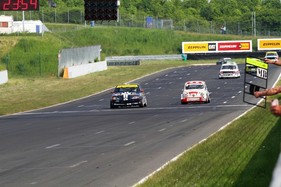 Lada Samara (1988) - am Kampf der Zwerge beim Preis der Stadt Magdeburg Oschersleben 2018 Lada Samara (1988) - am Kampf der Zwerge beim Preis der Stadt Magdeburg Oschersleben 2018