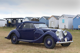 Laginda V12 Drophead Coupé (1938) - als Lot 174 an der RM/Sotheby's London Versteigerung vom 7. September 2016