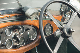 Lagonda 14/60 HP 2 Litre Tourer (1931) - Drehzahlmesser bis 5000 Umdrehungen, so hoch sollte man aber nicht drehen