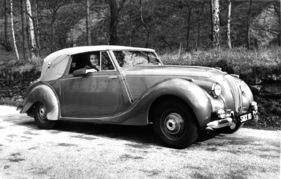 Lagonda 2 1/2 Litre (1949) - mit geschlossenem Verdeck