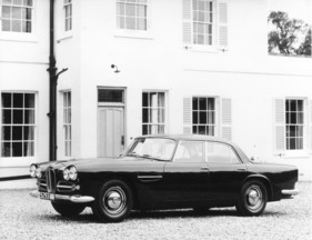 Lagonda Rapide (1962) - Similarities to the DB 4 are immediately apparent