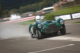 Lagonda V12 Le Mans (1954) - mischte beim Rennen um die Freddie March Memorial Trophy vorne mit - Goodwood Revival 2018