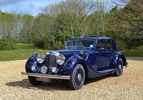 Lagonda V12 Saloon (1939) - als Lot 314 angeboten an der Bonhams Versteigerung anlässlich des Goodwood Festival of Speed am 27. Juni 2014