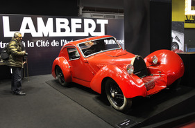 Lambert 6 CV Coupé (1948) - die Firma Motul ermöglichte den Kauf und damit die Zusammenführung von vier seltenen Fahrzeugen , die von Germain Lambert über rund 20 Jahre gebaut wurden und erstmals wieder so zu sehen waren (Rétromobile 2013)