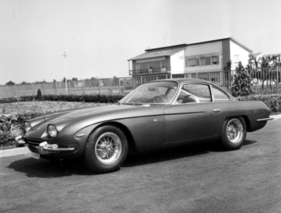 Lamborghini 350 GT (1964) – Die kantig-aggressive, heute lamborghini-typische Formensprache kam erst später auf. (1964)