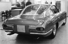 Lamborghini 350 GT (1964) - Heckansicht des Gran Turismos - gesehen am Genfer Autosalon 1964