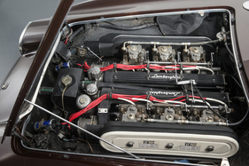 Lamborghini 400 GT 2+2 (1966) - Bei 5000 U/min wuchtete der V12-Motor 400 Nm auf die Kurbelwelle