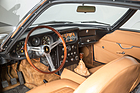 Lamborghini 400 GT 2+2 (1966) - Die umfangreiche Uhrensammlung informiert über die Befindlichkeit des Gran Tourismo