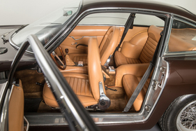 Lamborghini 400 GT 2+2 (1966) - Wer im 2+2 hinten Platz nehmen musste, sollte etwas leiden können