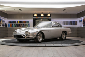 Lamborghini 400 GT 2+2 (1966) - als Lot 120 an der RM/Sotheby’s Dubai Versteigerung 2024
