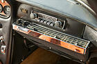 Lamborghini 400 GT 2+2 (1967) – für den Fahrer ungünstig placiertes Radio