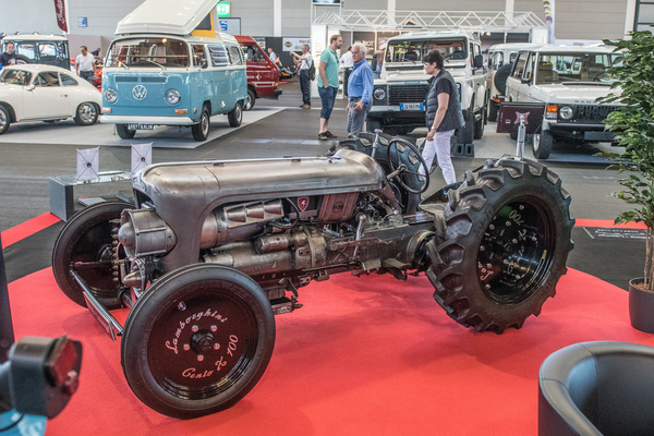 Lamborghini Centenario 2R - der zum 100 jährigen Jubiläum gebaute Traktor - Motorworld Classics Bodensee 2018