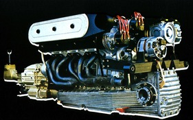 Lamborghini Countach (1978) - Motor und Getriebe des LP 400