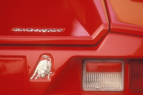 Lamborghini Countach (1988) - der Stier auf dem Heck