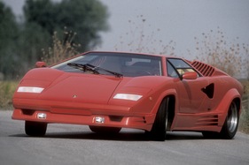 Lamborghini Countach (1988) - mit soviel Leistung ist Querfahren kein Problem