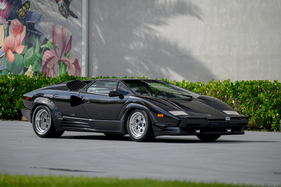 Lamborghini Countach 25th Anniversary Edition by Bertone (1990) - als Lot 169 angeboten an der RM/Sotheby's Arizona Versteigerung am 26. Januar 2023