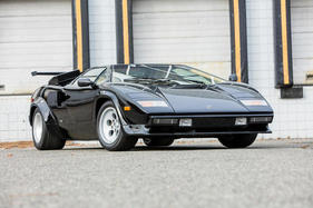 Lamborghini Countach 5000 QV (1987) - als Lot 040 an der Bonhams Versteigerung von Scottsdale am 18. Januar 2018