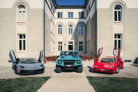 Lamborghini Countach 5000 Quattrovalvole (1985) - zusammen mit Aventador (links) und LM002 (Mitte)