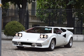 Bild Lamborghini Countach 5000 S (1985) - als Lot 40 an der Artcurial-Versteigerung "Sur les Champs 11" in Paris am 5. November 2017