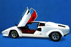 Lamborghini Countach LP 500 S (1983) - mit offenen Türen im Faltprospekt