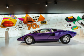 Lamborghini Countach LP400 (1974) - In violett, typisch Siebziger