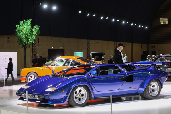 Lamborghini Countach LP400S Series II (1981) - Lot 124 an der Bonhams-Versteigerung "Les Grandes Marques du Monde à Paris" am 1. Februar 2024