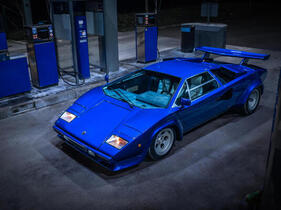 Bild Lamborghini Countach LP400S Series II (1981) - Lot 124 an der Bonhams Versteigerung "Les Grandes Marques du Monde à Paris" am 1. Februar 2024