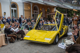 Lamborghini Countach LP500 (1971) - In der Klasse "Concept Cars & Prototypes" beim Concorso d'Eleganza Villa d'Este 2021 Lamborghini Countach LP500 (1971) - In der Klasse "Concept Cars & Prototypes" beim Concorso d'Eleganza Villa d'Este 2021