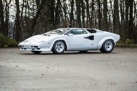 Lamborghini Countach LP500 S by Bertone (1984) - als Lot 124 an der RM/Sotheby's Versteigerung von Paris am 13. Februar 2021