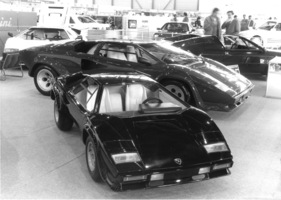 Lamborghini Countach Quattrovalvole (1985) - 220'000 kostet die grosse, 24'000 die Mini-Version - Genfer Automobilsalon 1985