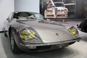 Lamborghini Flying Star Touring (1966) - dieser Wagen war die letzte Eigenkonstruktion der Carozzeria Touring bis zur Wiederaufnahme im Jahr 2008 (Rétromobile 2013)