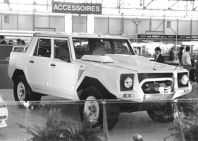 Lamborghini LM (1986) - 450 PS, V12, 0 bis 100 km/h in 8,5 Sekunden, 120% Steigleistung - Genfer Autosalon 1986
