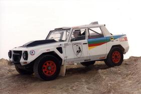 Lamborghini LM002 (1986) – 2700 kg Leergewicht