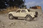 Image: Lamborghini LM002 (1986) - With gas can in car color