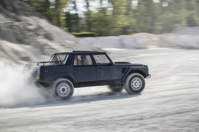 Lamborghini LM002 (1986) - Spass im Staub