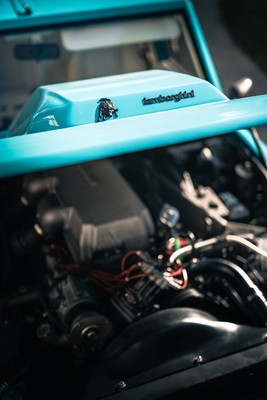 Lamborghini LM002 (1988) - ausgerüstet mit dem berühmten V12