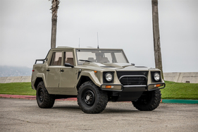 Lamborghini LM002 (1989) - als Lot 217 angeboten an der RM Online Only Shift Monterey Versteigerung vom 14. und 15. August 2020